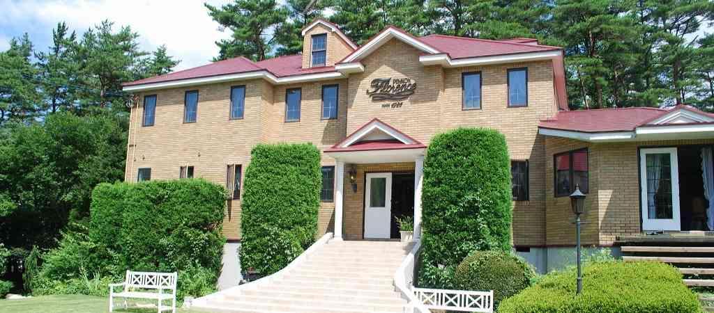 プリムローズガーデン 森と水の教会 ロビー・控室