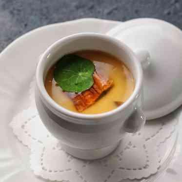 プリムローズガーデン 森と水の教会 和洋折衷