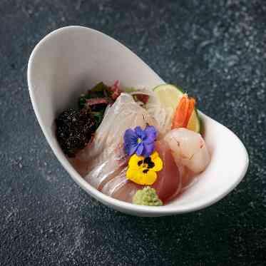 プリムローズガーデン 森と水の教会 和洋折衷