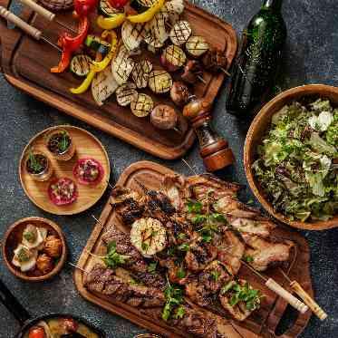 シェフが焼き上げるBBQも魅力