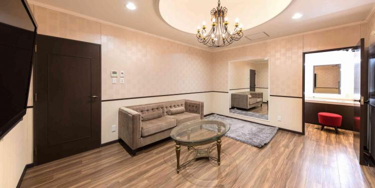 Ｖｅｌｌｕｇｕｅ（ヴェルージュ） ロビー・控室