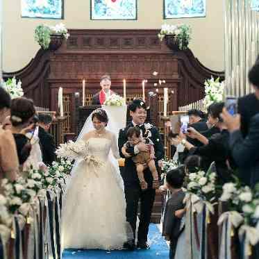 フラワーシャワーに祝福の想いを詰め込んで