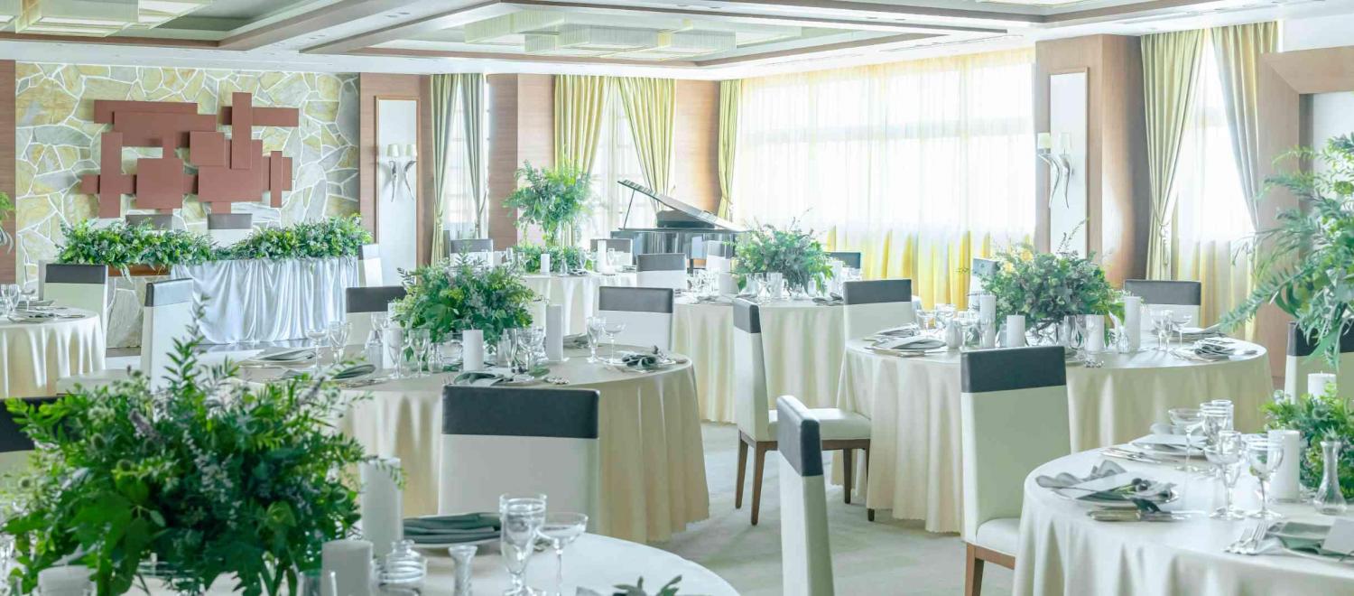 ヴェルジェくらしき/FIVESTAR WEDDING 披露宴会場