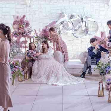 ヴェルジェくらしき/FIVESTAR WEDDING インナーテラスは天候を気にせず過ごせる人気の空間