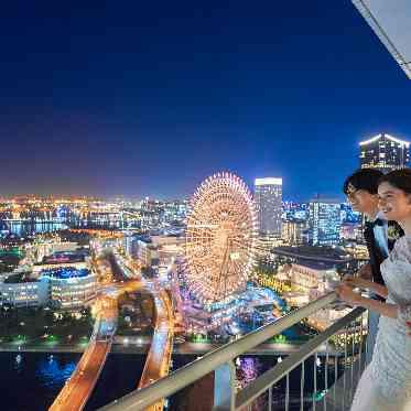 横浜ベイホテル東急 結婚式当日に過ごすお客室にはみなとみらいの景色を一望できるバルコニー付き