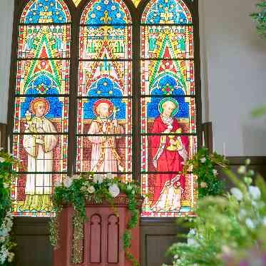 エルセルモ広島 まるで長い間、村人に愛されてきたフランスの教会のような、ほっとできる雰囲気