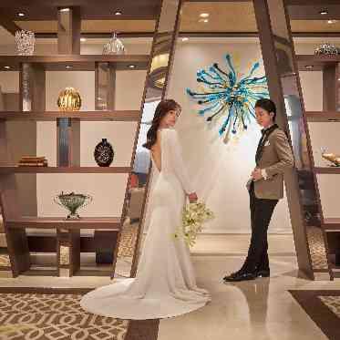 ノートルダム宇部/FIVESTAR WEDDING 各所に配置されたこだわりのアートもゲスト様のおもてなし。