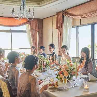 ノートルダム宇部/FIVESTAR WEDDING 大切な方との食事会にも利用可能。
少人数パーティにもぴったりです。