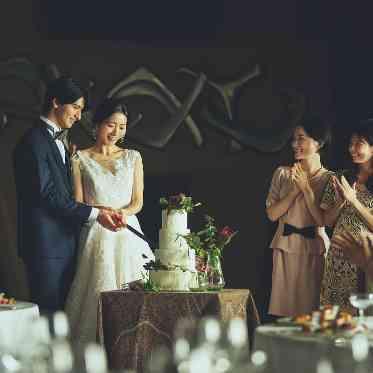 ノートルダム周南/FIVESTAR WEDDING モデルノ：スタイリッシュでありながら温かみのある空間