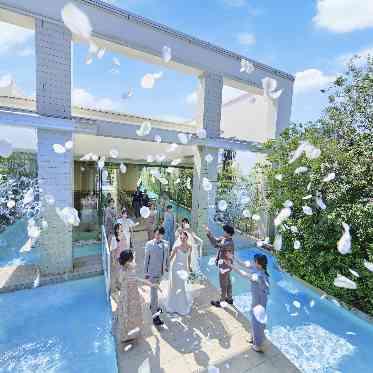 アーヴェリール迎賓館(高松)/テイクアンドギヴ・ニーズウェディング 水辺を感じるチャペルでフラワーシャワー