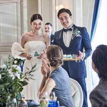 アンジェリオン オ プラザ TOKYO/エスクリウェディング 「ありがとう」の一言と手渡しのギフトに感謝の気持ちが伝わる、心温まる時間