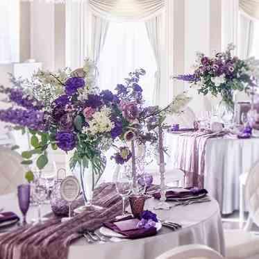 アンジェリオン オ プラザ TOKYO/エスクリウェディング 白基調にパープルの気品さが映えるコーディネート