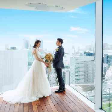 アンジェリオン オ プラザ TOKYO/エスクリウェディング 雨の日でも安心して過ごせる全天候型設備。季節を問わず快適な結婚式が叶う