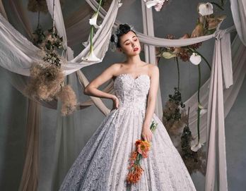 ベイサイド迎賓館（松山） ドレス・衣装の写真3