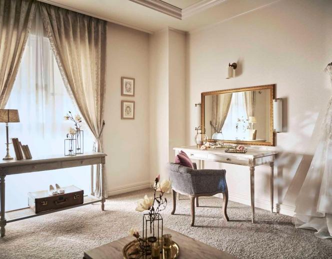 アーフェリーク迎賓館(熊本)/テイクアンドギヴ・ニーズウェディング ロビー・控室