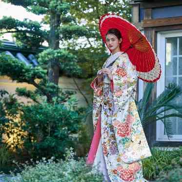 百花籠（ひゃっかろう）-Neo Japanesque Wedding- 和装スタイルでの前撮りも大人気