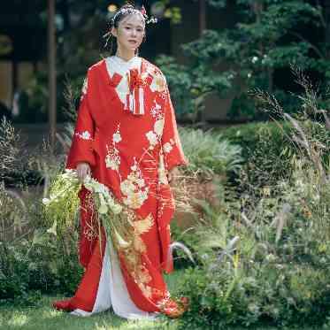 THE GARDEN PLACE SOSHUEN(蘇州園) 華やかな打掛で魅せる日本の美