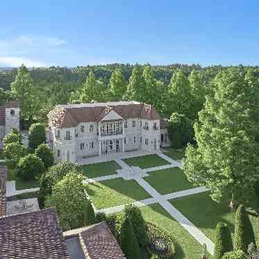 フェアブルーム水戸アメイジングステージ 広大なガーデンを貸切に