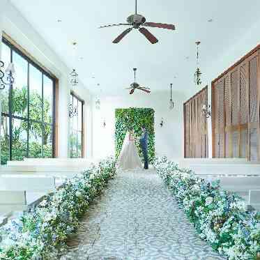 <NEWチャペル>緑に囲われた空間で想いの溢れるひとときを