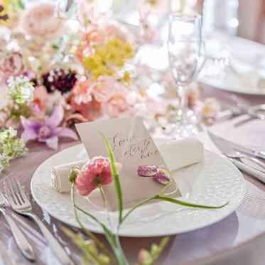 ゆったり優雅にテーブルラウンド 大切なゲストとアットホームな時間を過ごす