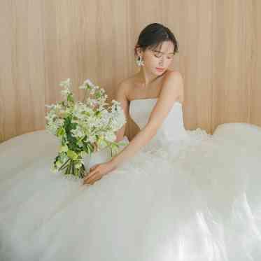 ディアステージつくば フォレストテラス 新作ドレスも続々入荷♪