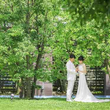 ブランレヴュー宇都宮 アクアテラス 緑溢れるガーデンで素敵な一枚を♪