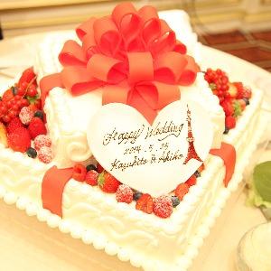 The Place of Tokyo(ザ プレイス オブ トウキョウ) ウェディングケーキ