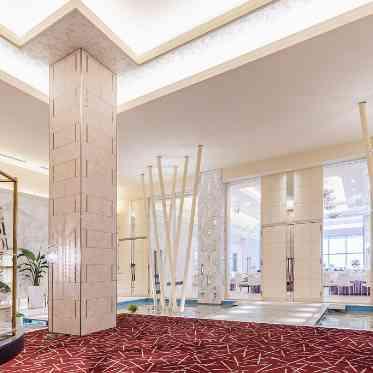 ノートルダム神戸/FIVESTAR WEDDING プライベートラウンジには噴水をご用意
水の音でリラックス効果も感じられます