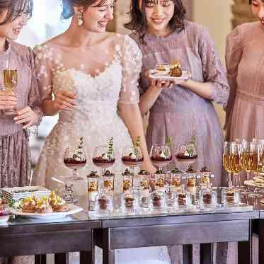 ノートルダム神戸/FIVESTAR WEDDING プライベートラウンジにてデザートビュッフェが可能