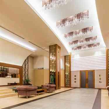 ノートルダム神戸/FIVESTAR WEDDING インテリアにもこだわったプライベートラウンジをご用意