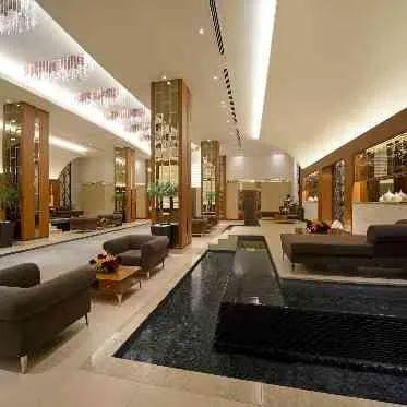 ノートルダム神戸/FIVESTAR WEDDING 各会場に隣接するプライベートラウンジにはお手洗いや喫煙室、授乳室まで完備