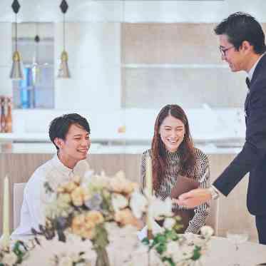 贅沢な試食は披露宴会場で。実際の婚礼料理をゲスト目線でチェック◎