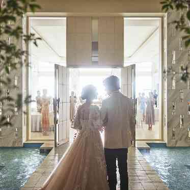 ノートルダム神戸/FIVESTAR WEDDING 絵になる空間はフォトスポットとしても人気。ここでしか撮れない素敵な写真を残せる