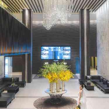 ノートルダム神戸/FIVESTAR WEDDING 上質感のあるエントランス