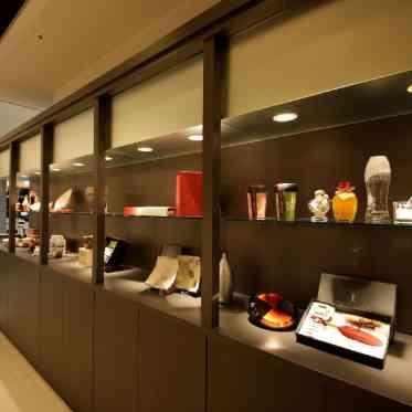 ノートルダム神戸/FIVESTAR WEDDING 打合せ専用フロアーでは引出物の展示