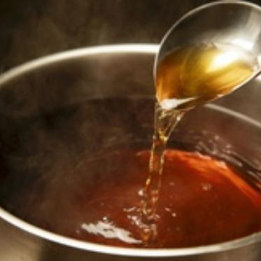 ノートルダム神戸/FIVESTAR WEDDING 出来立てのお料理をお客様へご提供いたします