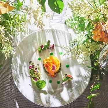 ノートルダム神戸/FIVESTAR WEDDING 鮮やかで見た目にも美しい料理はシェフのこだわり