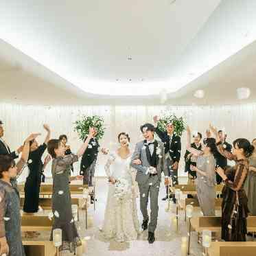 パレスホテル大宮 温かい祝福に包まれるチャペル
