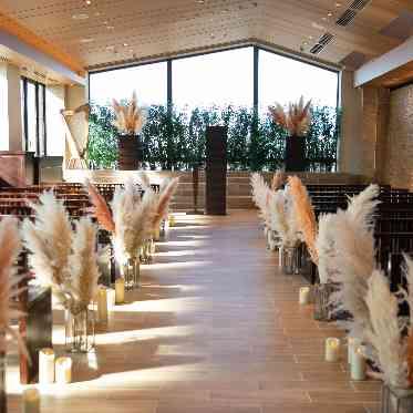 KIYOMIZU京都東山 パンパスグラス装花のチャペル