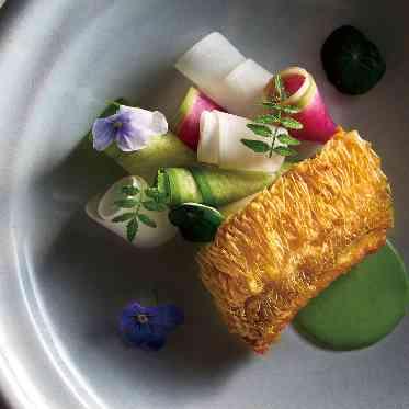 KIYOMIZU京都東山 甘鯛の鱗をパリパリに揚げた松笠焼きは絶品