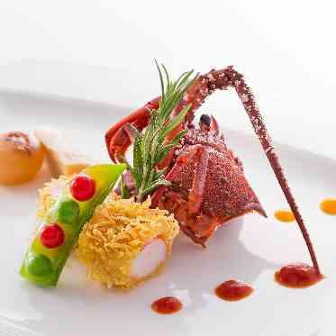 リバースイート京都鴨川迎賓館 南太平洋の大海原で育った
イセエビの東寺揚げ ソースアメリケーヌ