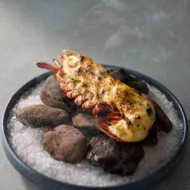 FORTUNE GARDEN KYOTO (フォーチュンガーデン京都) 参列者にもっとも人気のオマール海老の雲丹味噌焼き