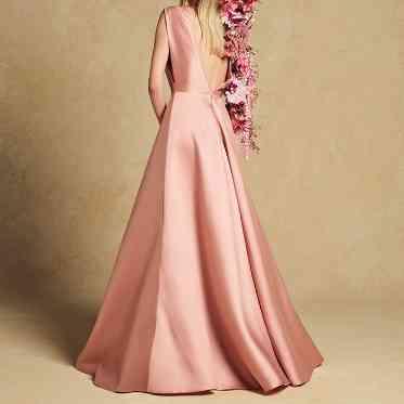 FORTUNE GARDEN KYOTO (フォーチュンガーデン京都) 2着目にはカラードレスも人気