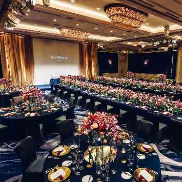 ウェスティンホテル東京 晩餐会さながらの雰囲気のあるセッティング