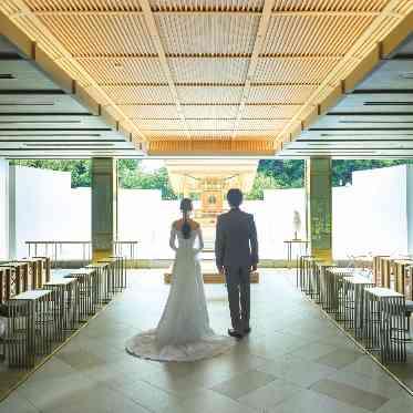 明治神宮・明治記念館 ドレスとの相性も良い、明治記念館の「庭園の儀式殿」