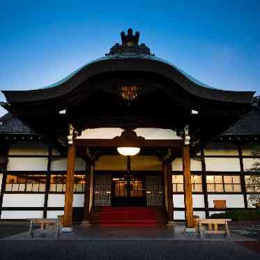 明治神宮・明治記念館 本館車寄せ
