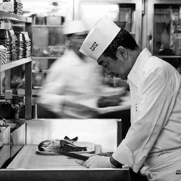 明治神宮・明治記念館 その日の気温や湿度に合わせ味付ける。こだわる理由は大事なゲストの笑顔のため