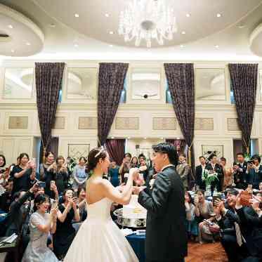 覚王山ル・アンジェ教会 パーティ会場は、110名まで着席可能な【PARTY ROOM】