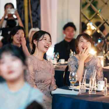 覚王山ル・アンジェ教会 笑顔や涙の共感がひろがる、距離の近さが特徴的なパーティ会場