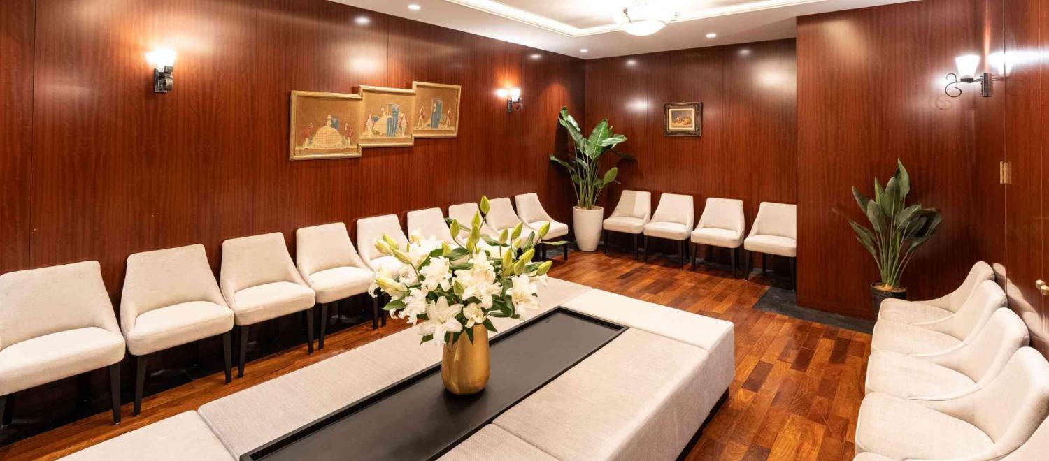 覚王山ル・アンジェ教会 ロビー・控室